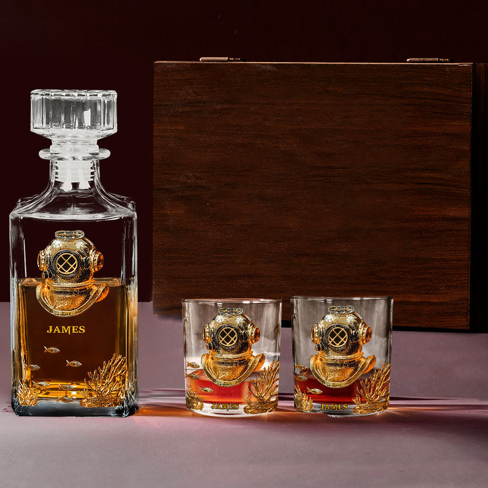 Scuba Diving Lovers Gift - Personalized Scuba Diving Whiskey Decanter Set
