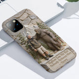 Bigfoot Saw Me But Nobody Believes Him - Personalized Hiking Full Print Phone Case
