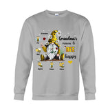 Grandma's Reasons To Bee Happy - Personalized Grandma T-shirt And Hoodie