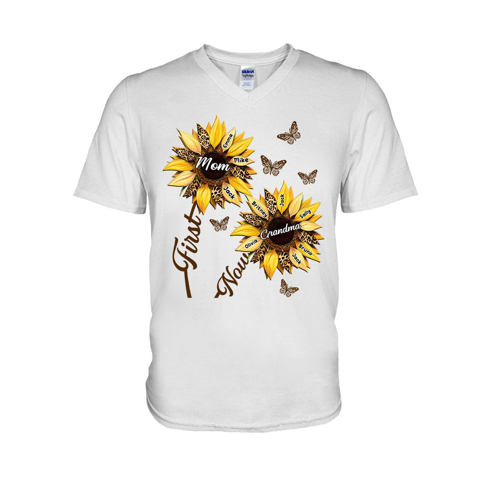 First Mom Now Grandma Sunflower - Personalized Grandma T-shirt And Hoodie