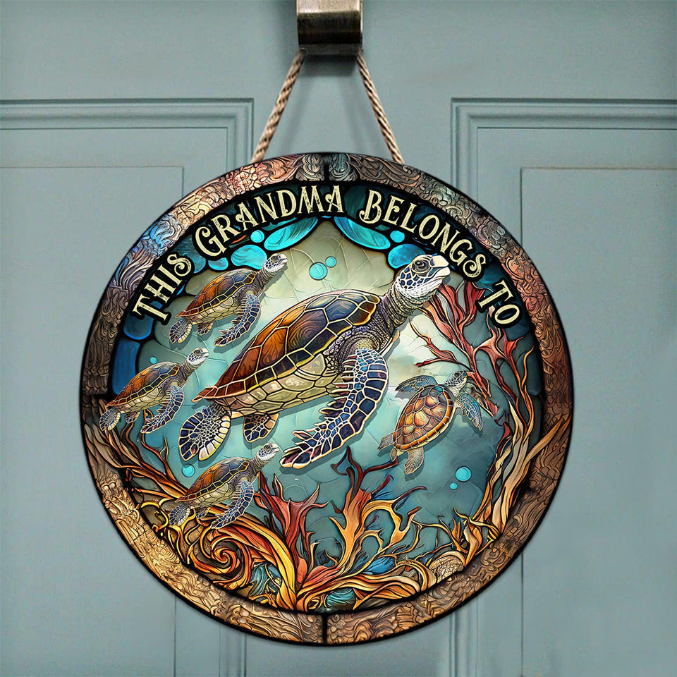 This Grandma/Momma Belongs To - Personalized Grandma Round Wood Sign